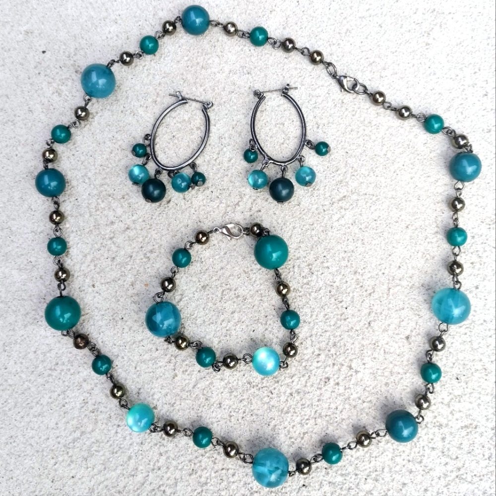 Necklace Bracelet & Earrings Set